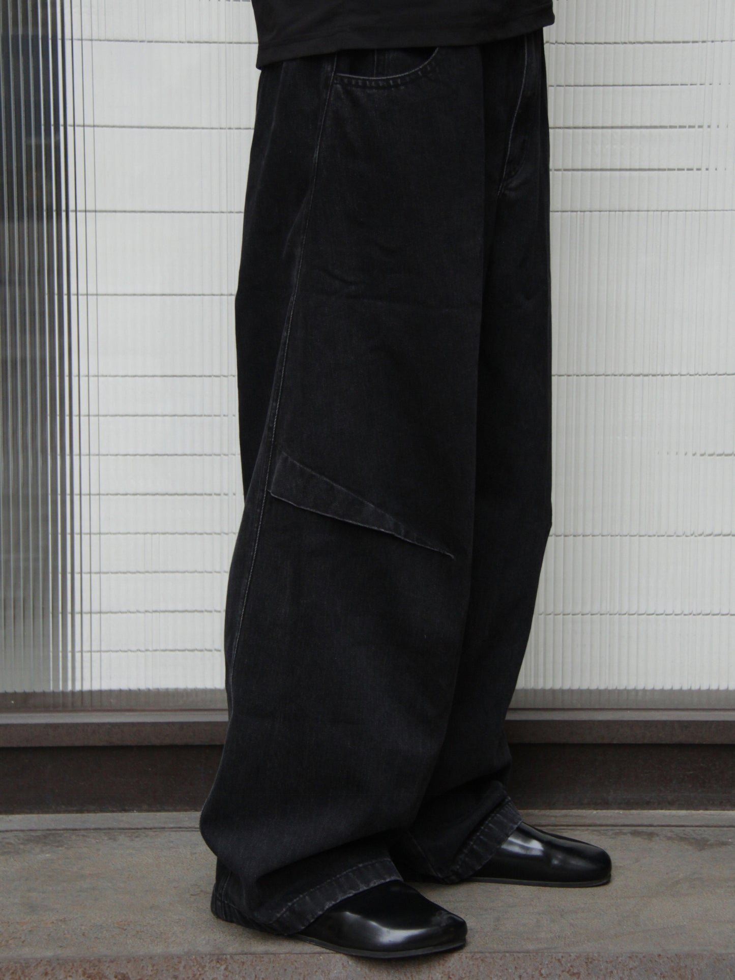 environe / P15.1 HAKAMA JEANS